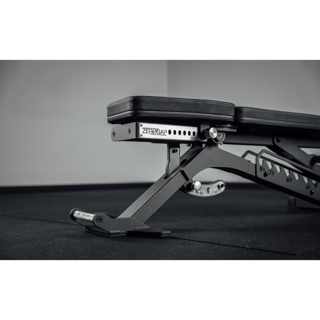 BlackWing™ アジャスタブルベンチ